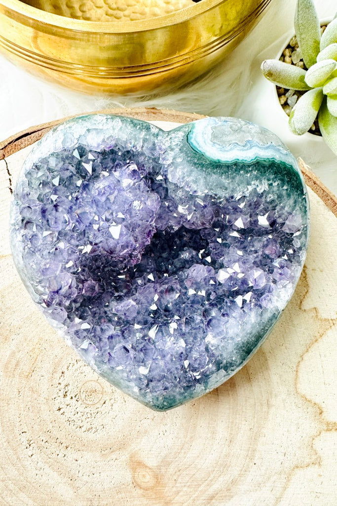 Amethyst Heart on Custom Made Stand 001