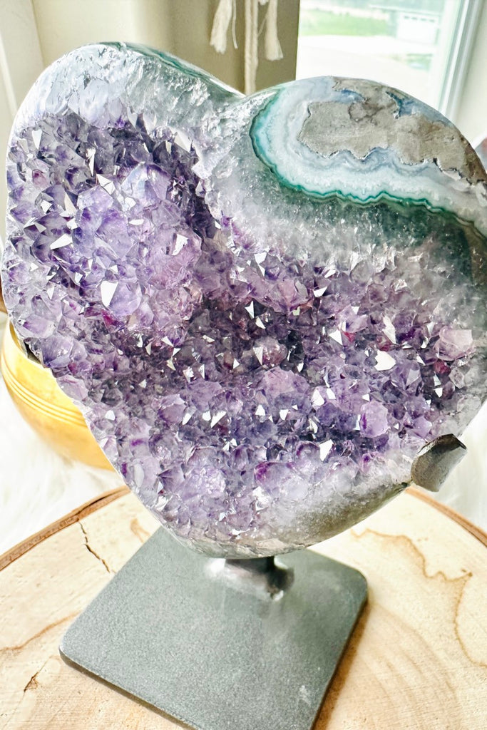 Amethyst Heart on Custom Made Stand 001