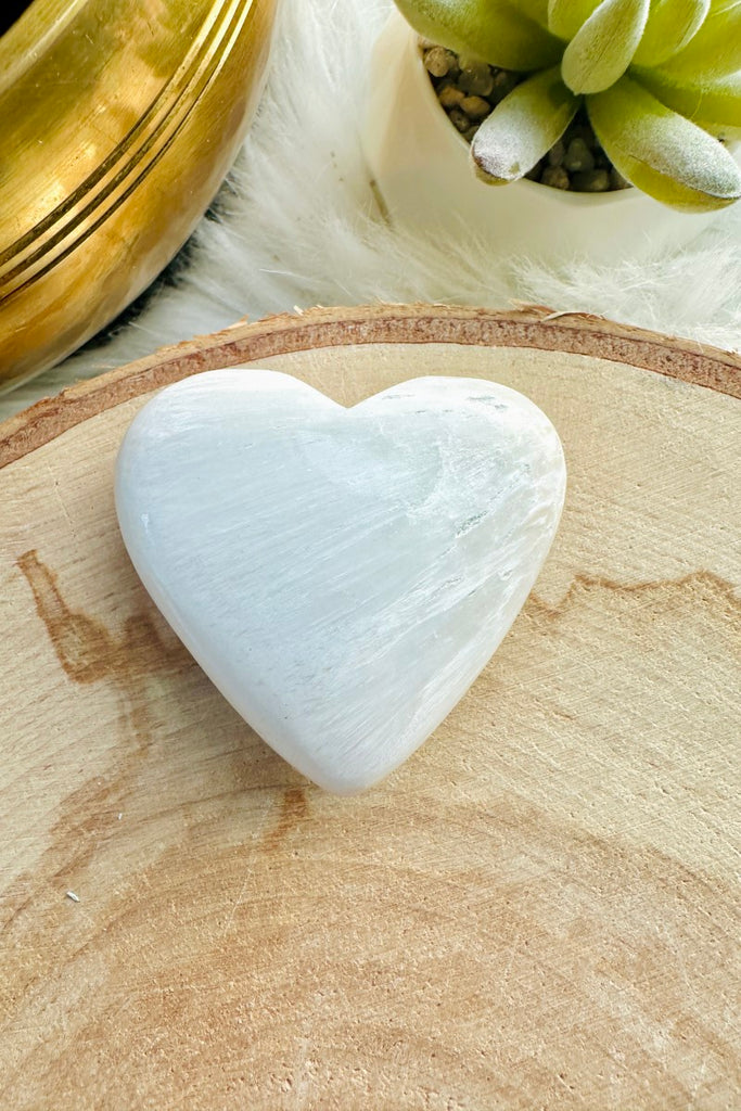 Scolecite Heart 002