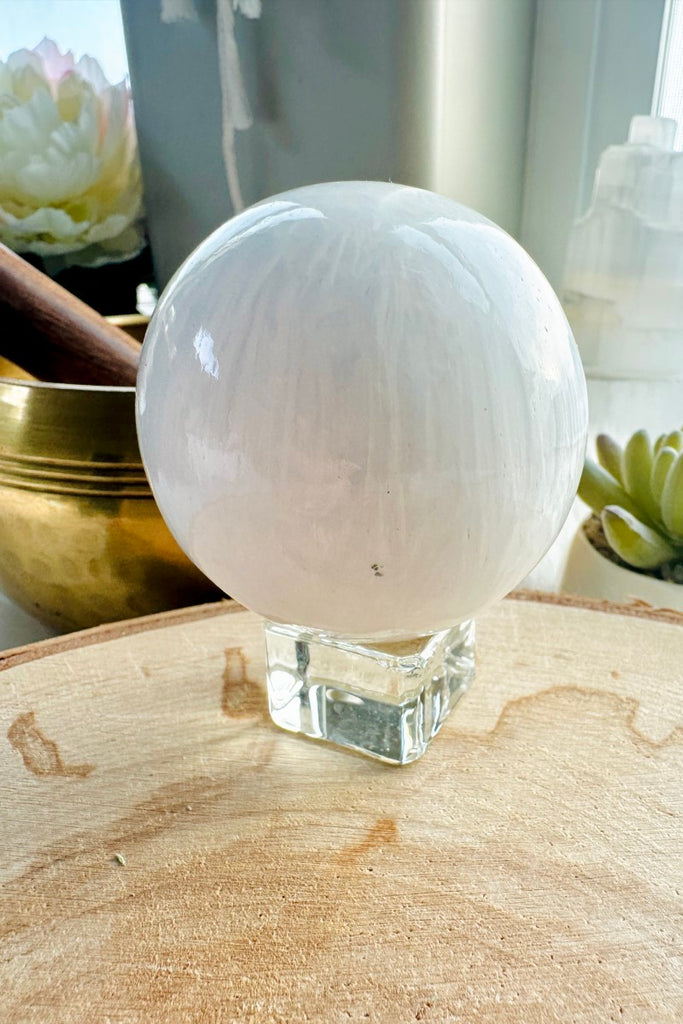 Scolecite Sphere 001