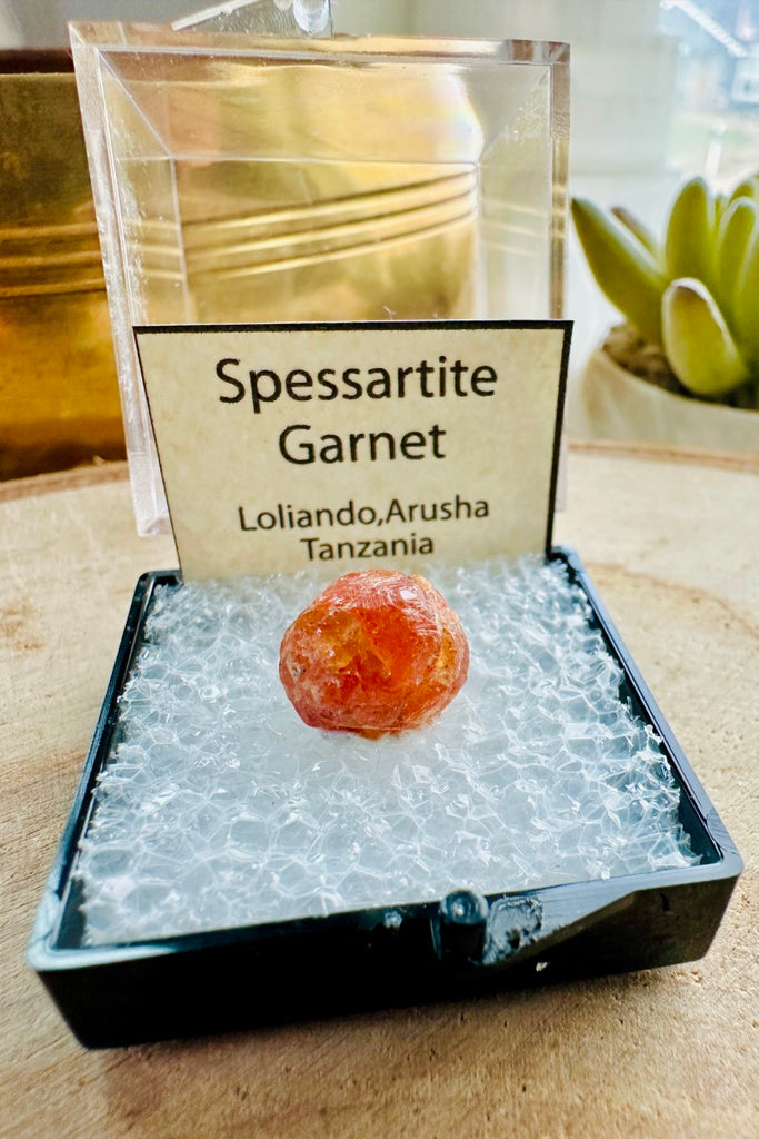 Spessartite Garnet from Tanzania Thumbnail