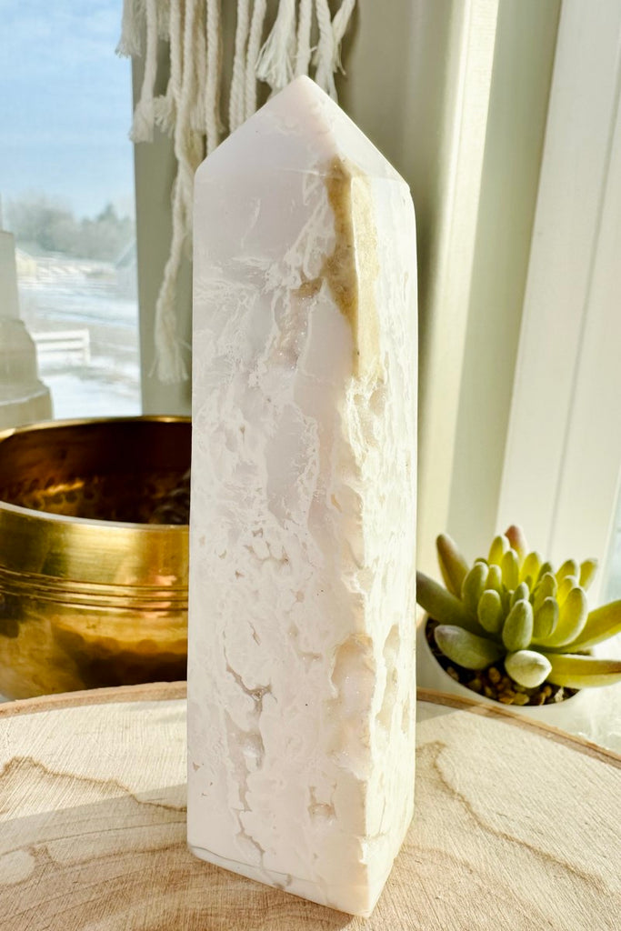 Snow White Agate with Druzy Tower