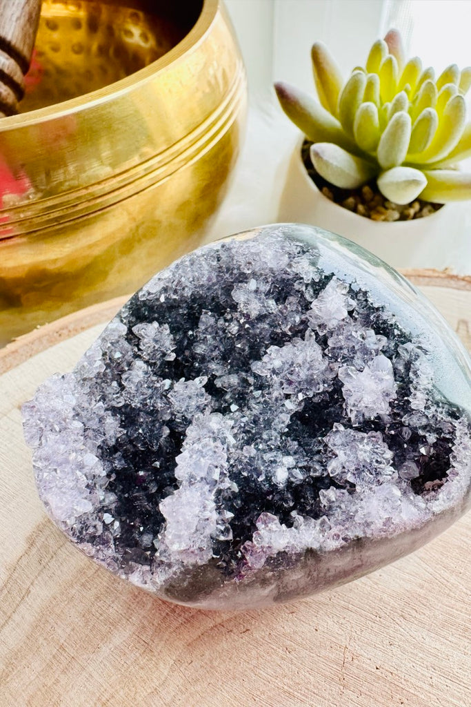 Natural Rainbow Amethyst Palm